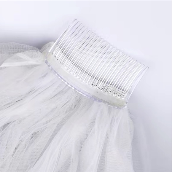 💕Wedding Bridal Veil short. Off white. - Picture 3 of 3